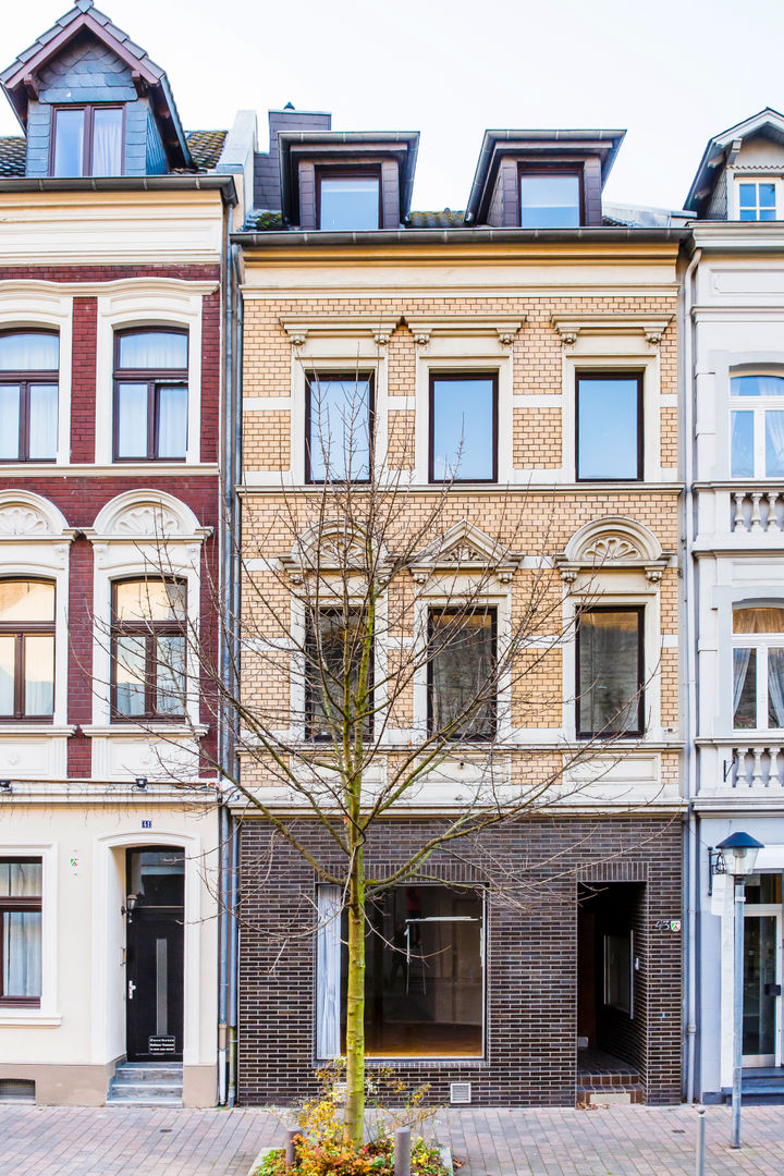 Umbau eines denkmalgeschützten Hauses zur Büro- und Wohnnutzung, mw-architektin mw-architektin Houses