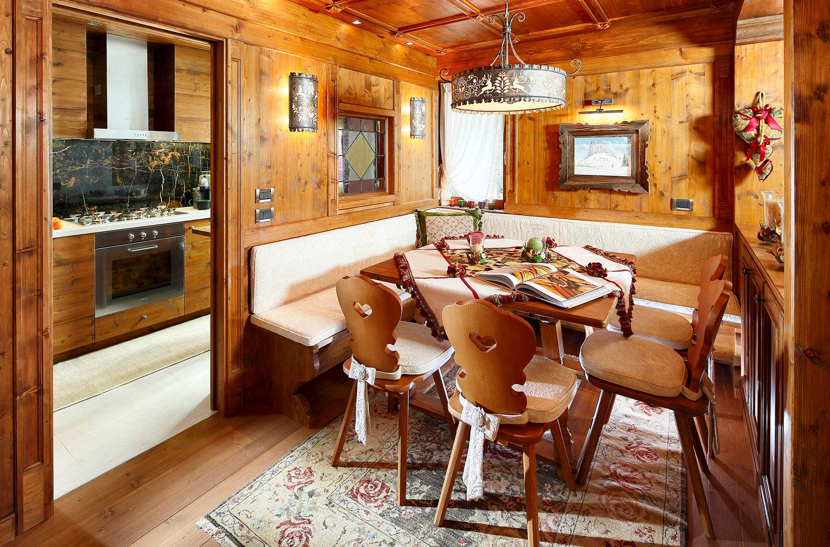 A tipical house with rock inside in Cortina d'Ampezzo, Ambra Piccin Architetto Ambra Piccin Architetto Rustic style dining room Wood Wood effect Chairs & benches