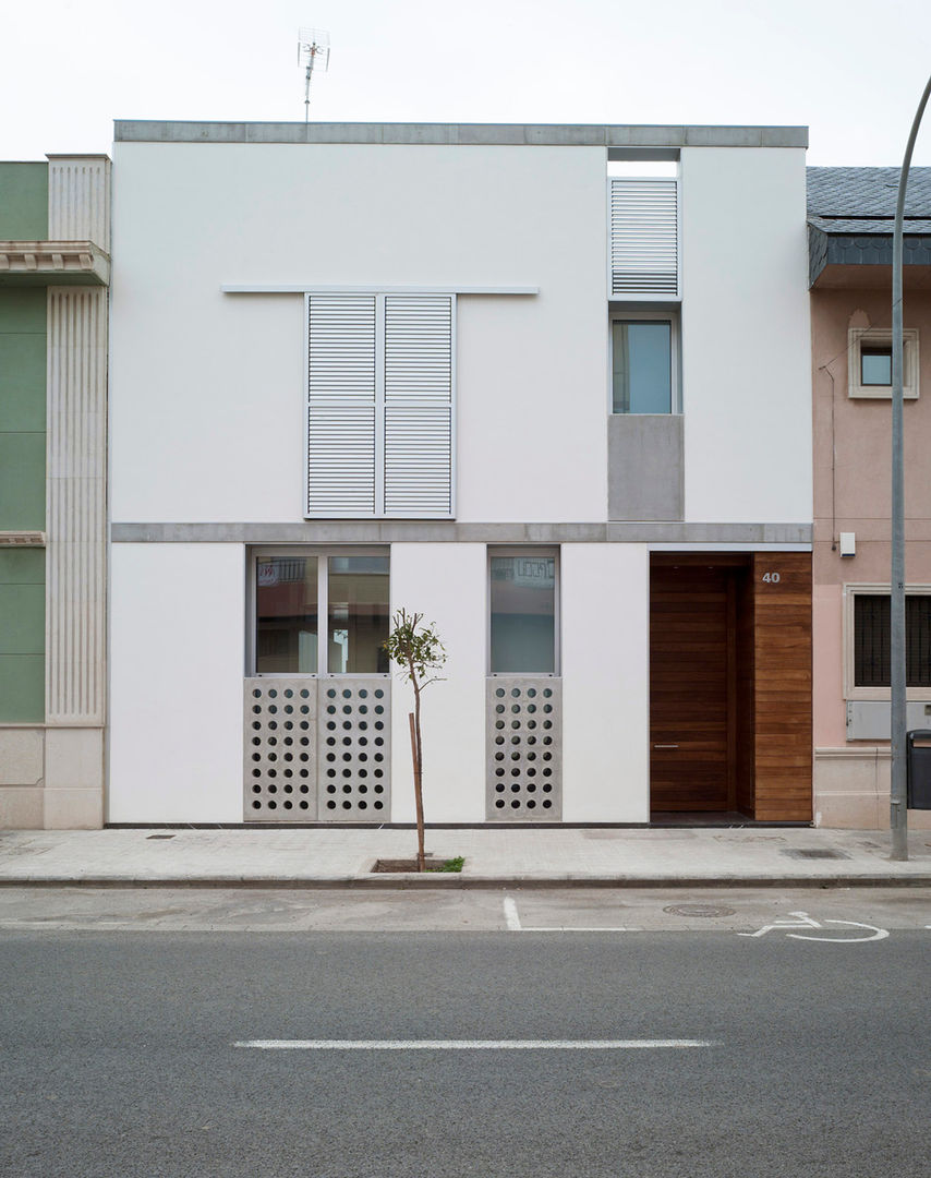 VIVIENDA EN CASTELLAR, daia arquitectes slp daia arquitectes slp Casas de estilo moderno