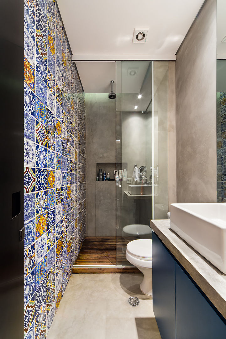 apto cobre/blue, Casa100 Arquitetura Casa100 Arquitetura Modern Bathroom