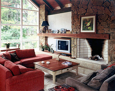 Casa Laje de Pedra, Finkelstein Arquitetos Finkelstein Arquitetos Rustic style living room