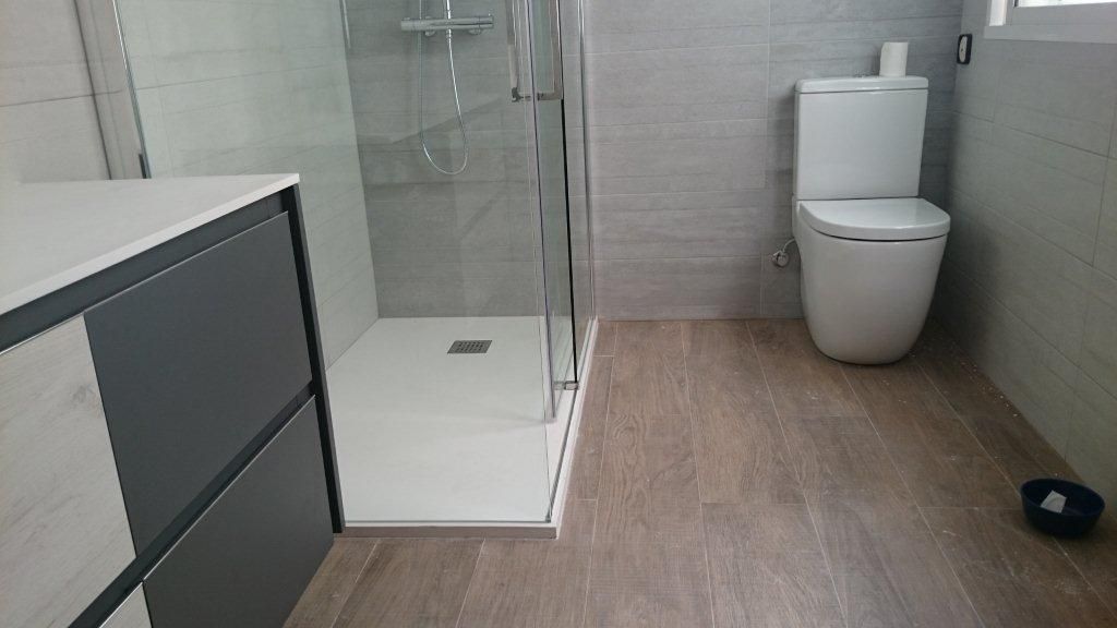 TRABAJOS REALIZADOS, URBION. BAÑO Y CRISTAL. URBION. BAÑO Y CRISTAL.