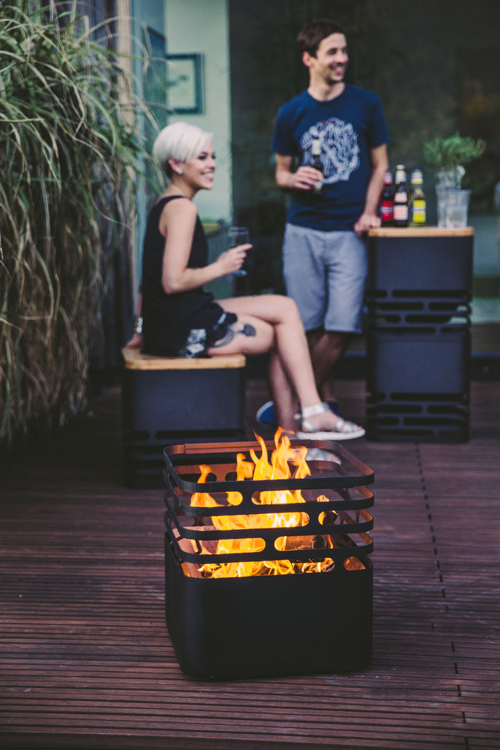 homify Minimalist style garden Fire pits & barbecues