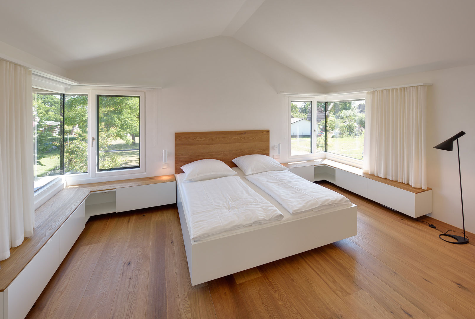 Modernes Ferienwohnhaus in Anlehnung an ein traditionelles Drempelhaus, Möhring Architekten Möhring Architekten Modern Bedroom