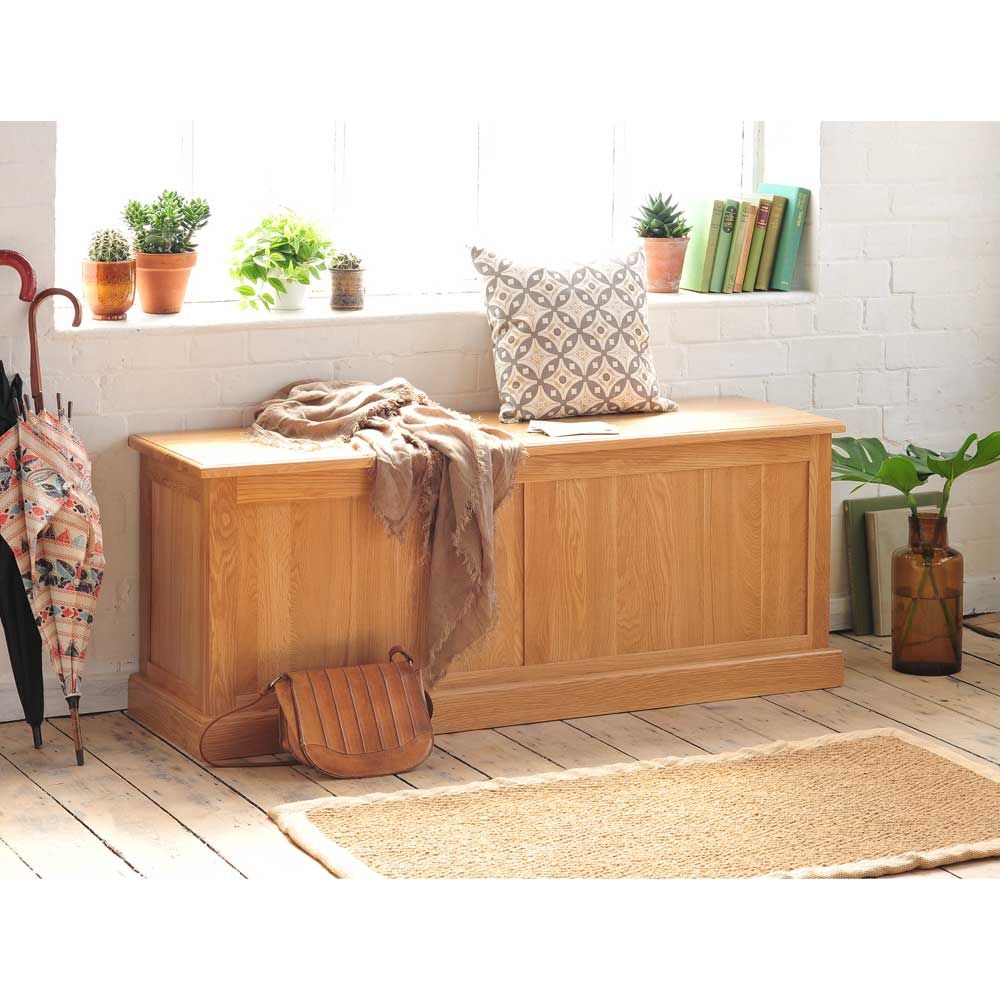 Appleby Oak Wide Ottoman Box The Cotswold Company Koridor & Tangga Gaya Country Kayu Wood effect