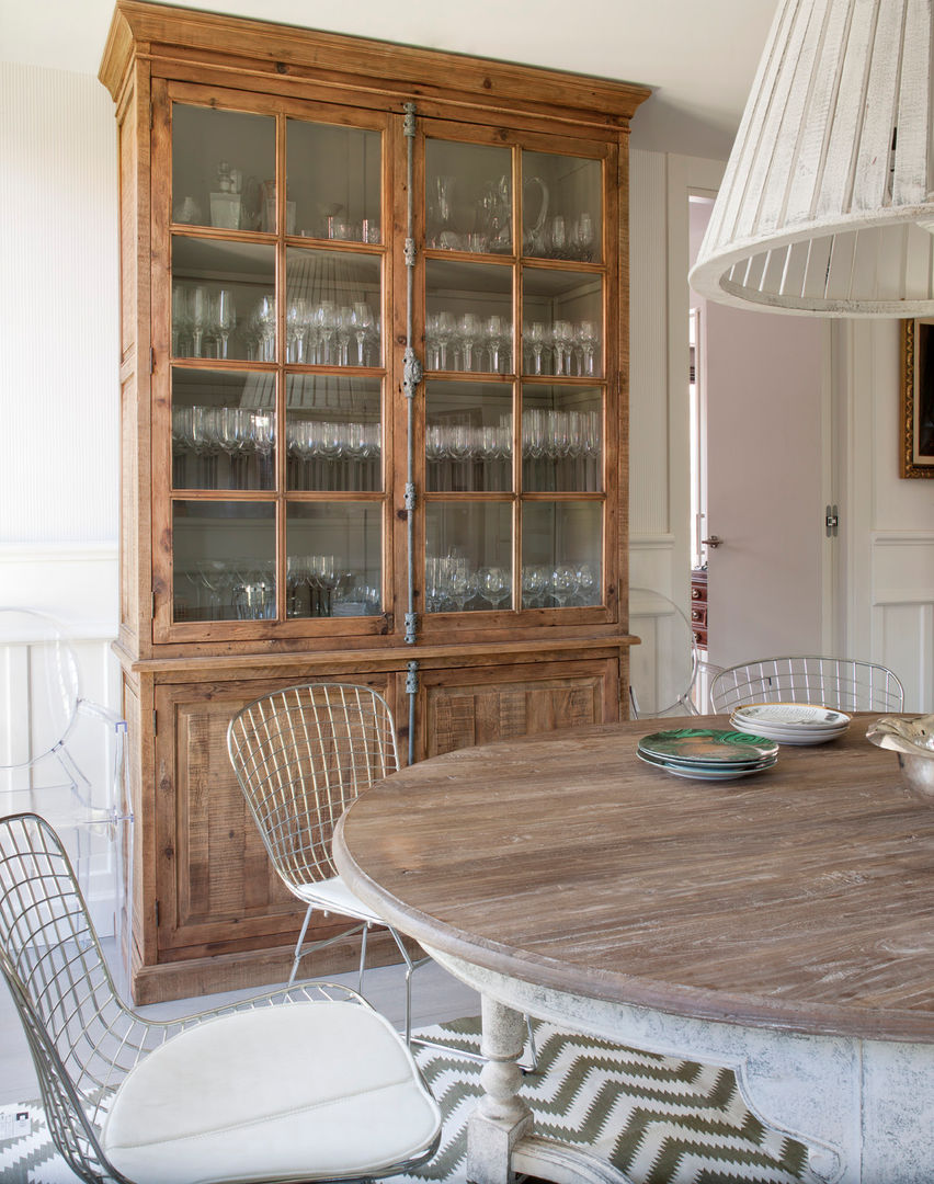 CASA FAMILIAR 2014, BELEN FERRANDIZ INTERIOR DESIGN BELEN FERRANDIZ INTERIOR DESIGN Kitchen