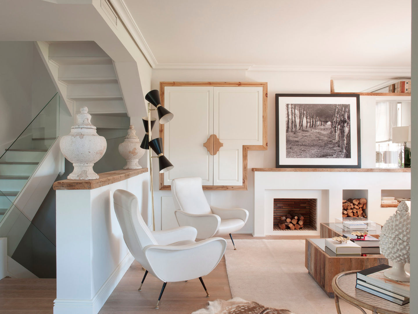 CASA DE VERANO 2013, BELEN FERRANDIZ INTERIOR DESIGN BELEN FERRANDIZ INTERIOR DESIGN Eclectic style living room