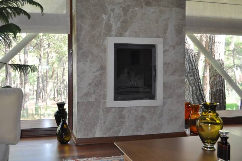 Somine, Ege Mermer Granit Ege Mermer Granit Modern living room Fireplaces & accessories