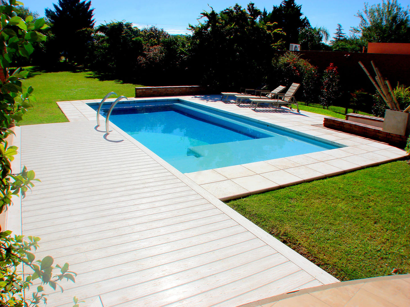 Piscinas familiares, Piscinas Scualo Piscinas Scualo 모던스타일 수영장