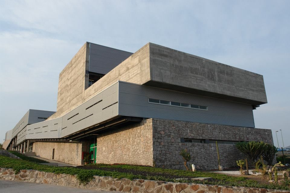 Centro Académico Cultural, Elías Arquitectura Elías Arquitectura Casas de estilo moderno