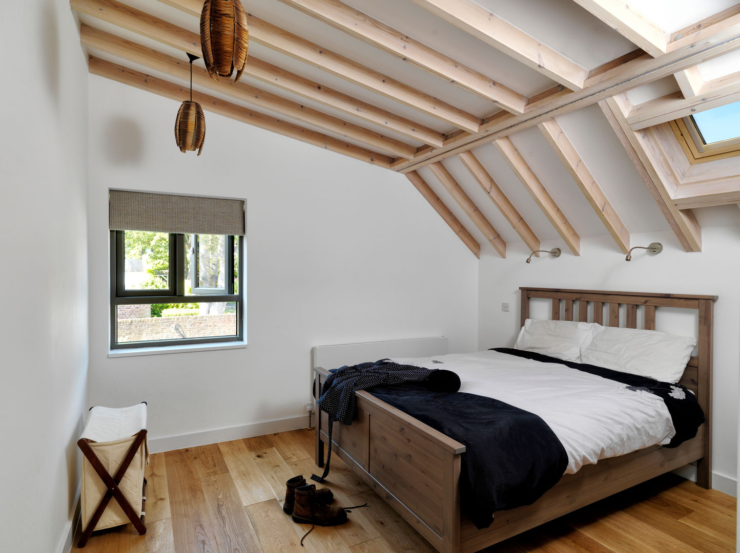Wistanton Cottage , Simon Gill Architects Simon Gill Architects Classic style bedroom