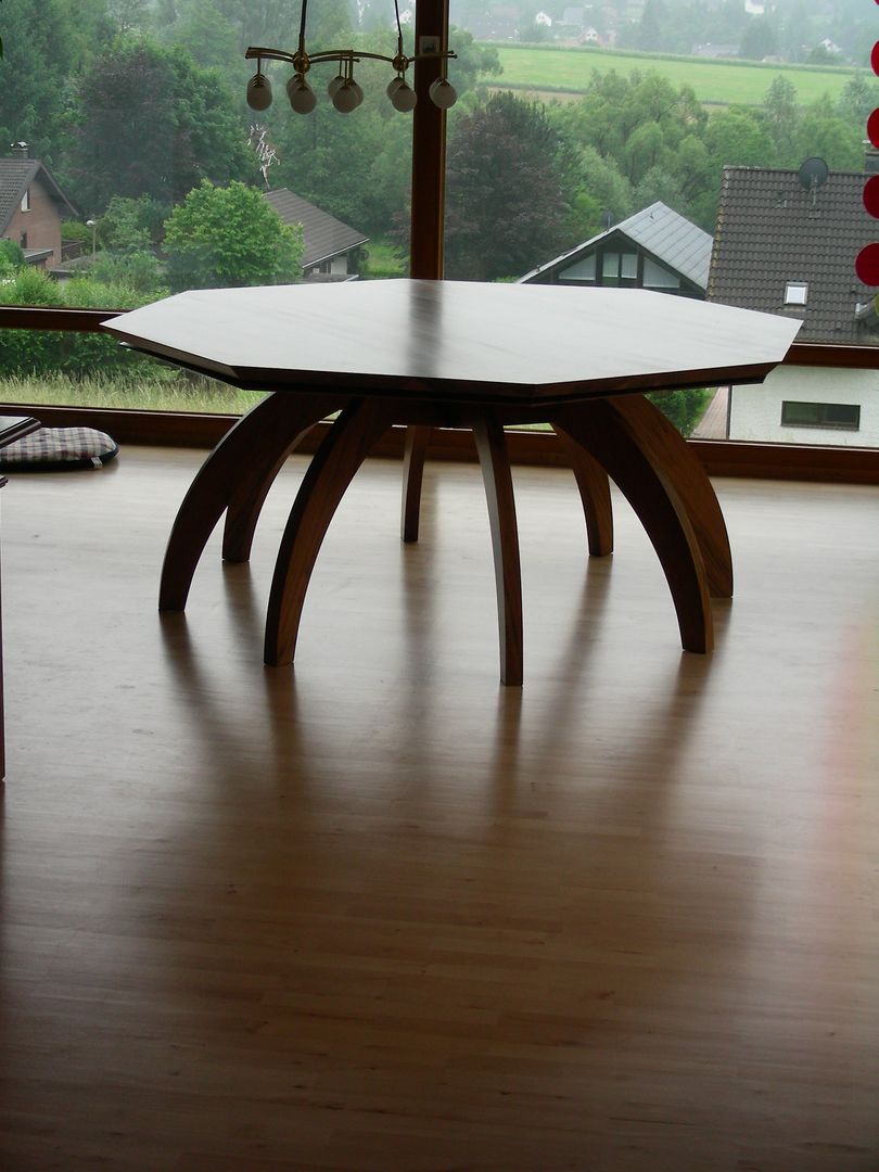 Esstisch, Tim Rembold Holzgestaltung Tim Rembold Holzgestaltung Eclectic style dining room Tables