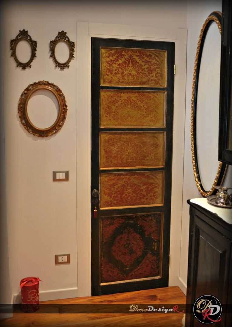 Arredare Casa con il Riuso, decordesignr di Annalisa Calì decordesignr di Annalisa Calì Classic style doors Wood Wood effect Doors