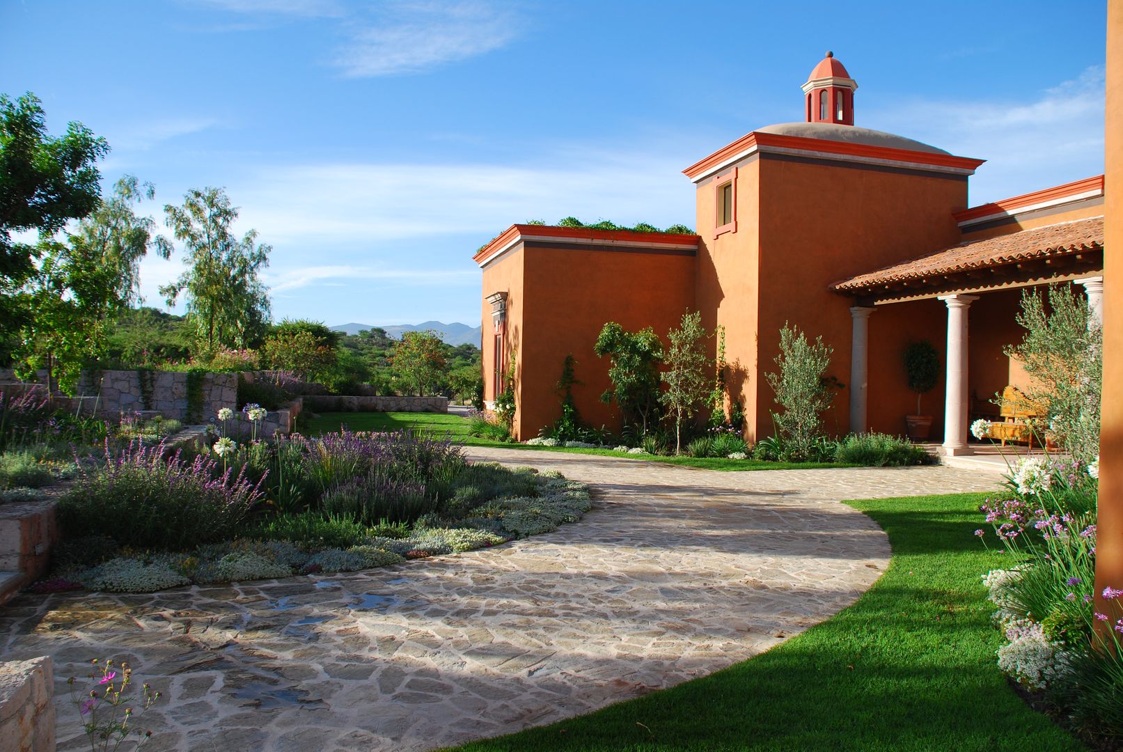 Casa Candelaria, Terra Terra Classic style garden