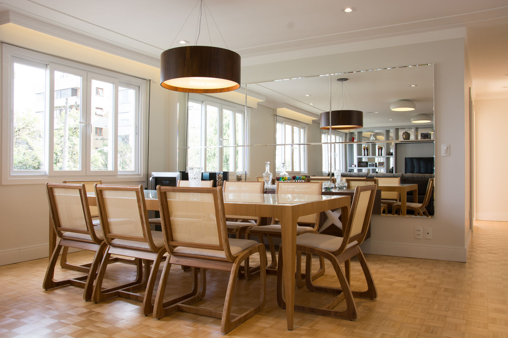 homify Modern dining room