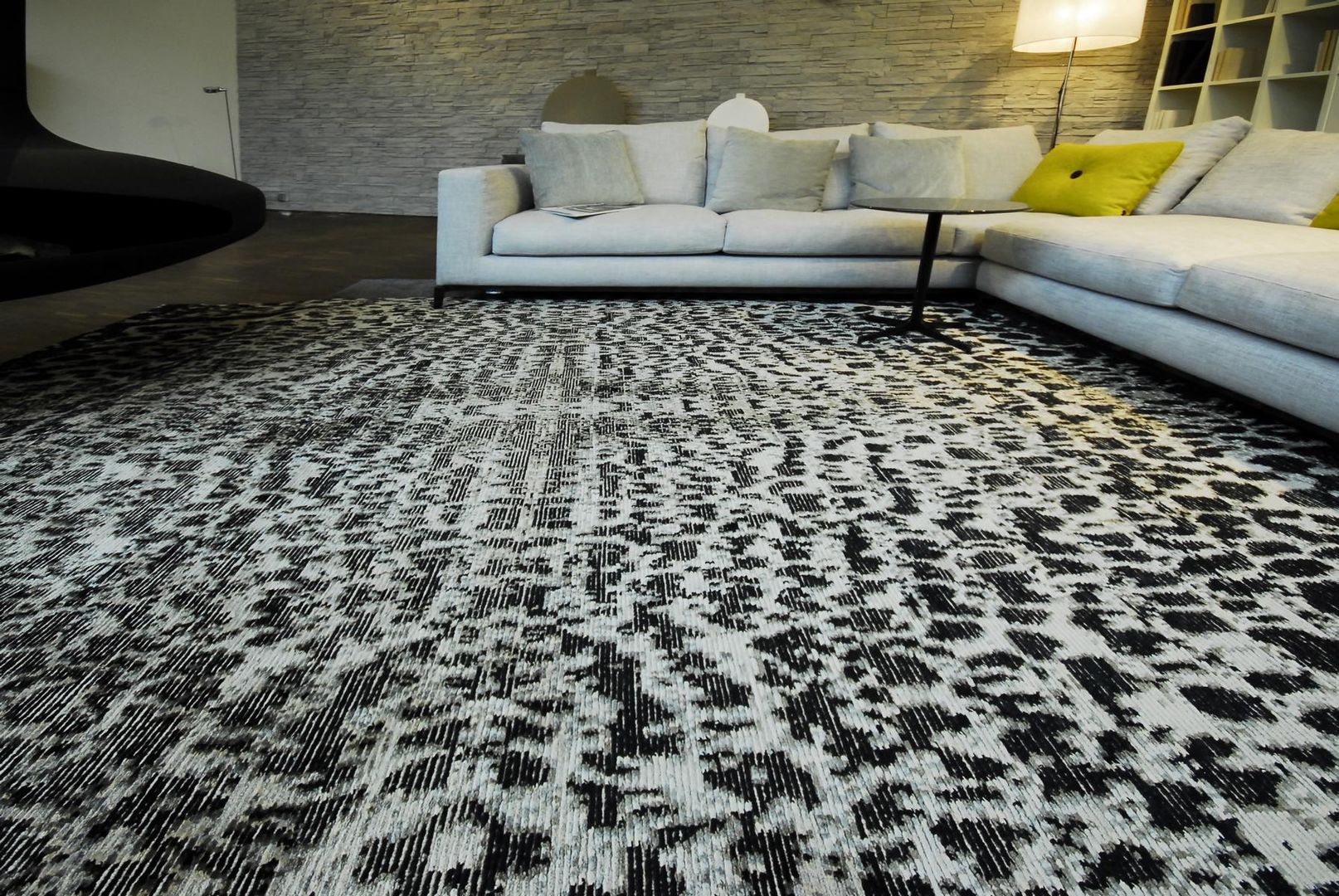 homify Floors Carpets & rugs
