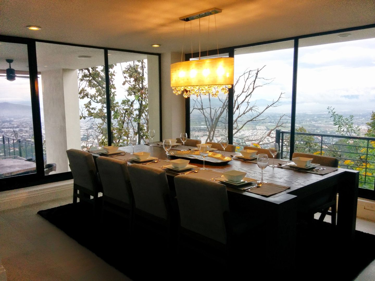 Comedor aaestudio Comedores de estilo moderno Madera Acabado en madera