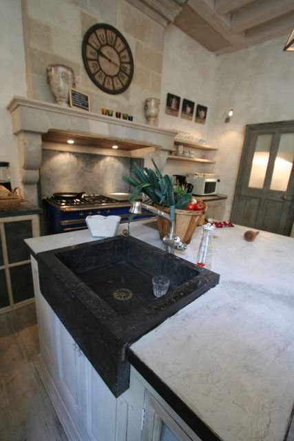 Cuisine, Frédéric TABARY Frédéric TABARY Eclectic style kitchen Stone Sinks & taps