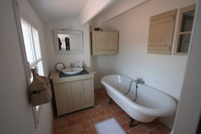 Salles de bain, Frédéric TABARY Frédéric TABARY Baños de estilo clásico Cerámico Bañeras y duchas