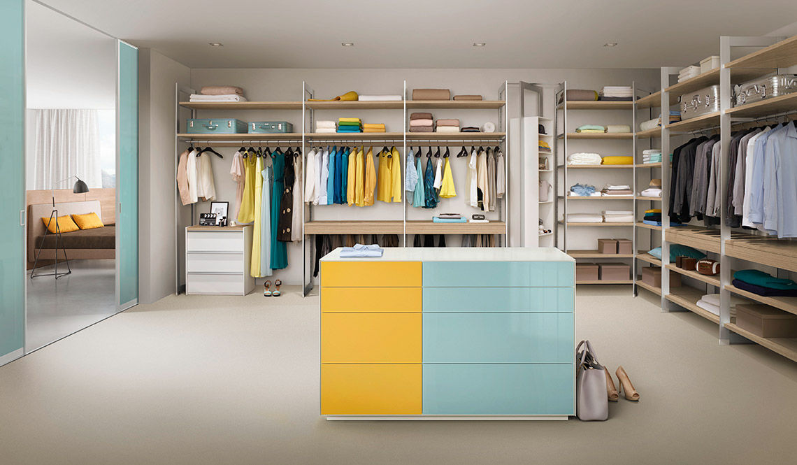 raumplus ligran. möbelserie. 2015, nexus product design nexus product design Phòng thay đồ phong cách tối giản Ly Wardrobes & drawers