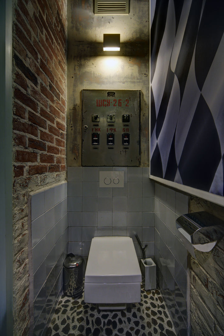 Midlife Crisis Loft, Lev Lugovskoy Lev Lugovskoy Industrial style bathroom