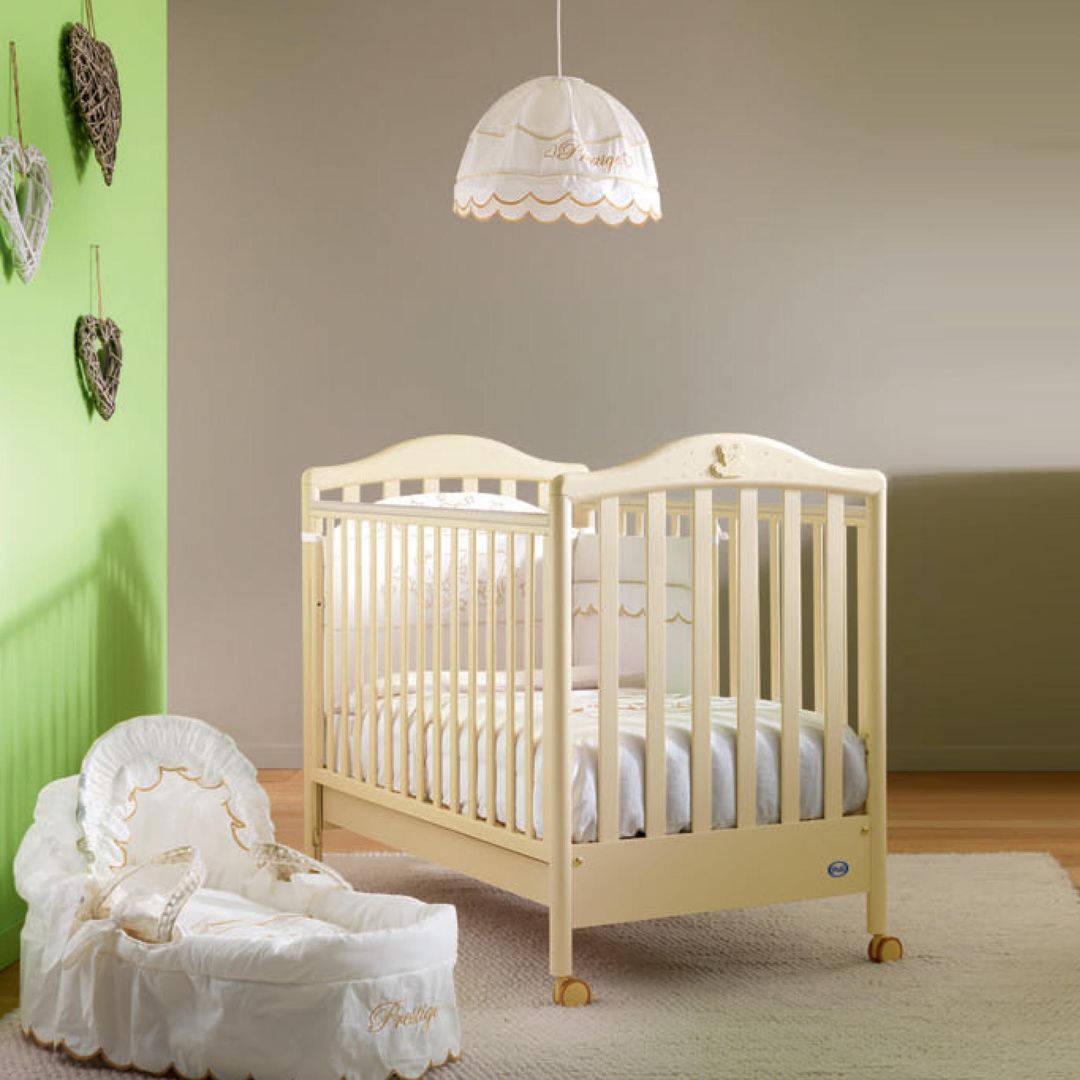 'Prestige Little Star' Magnolia baby cot by Pali homify Modern Kid's Room Wood Wood effect Beds & cribs