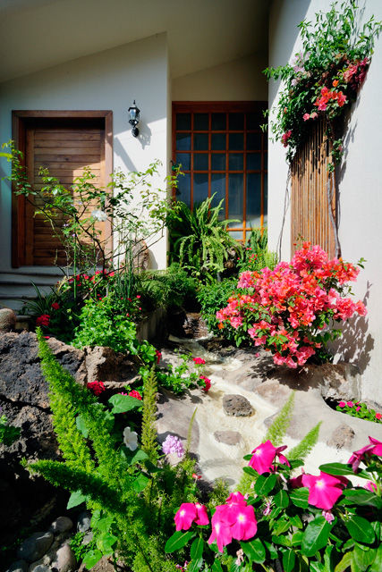 cascada de ingreso Excelencia en Diseño Jardines de estilo asiático Derivados de madera Transparente