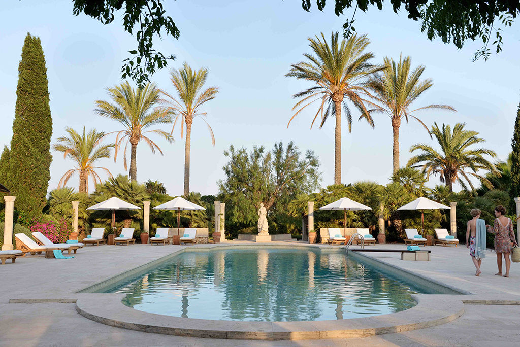 HOTEL CAL REIET – THE MAIN HOUSE, Bloomint design Bloomint design Piscinas de estilo mediterráneo