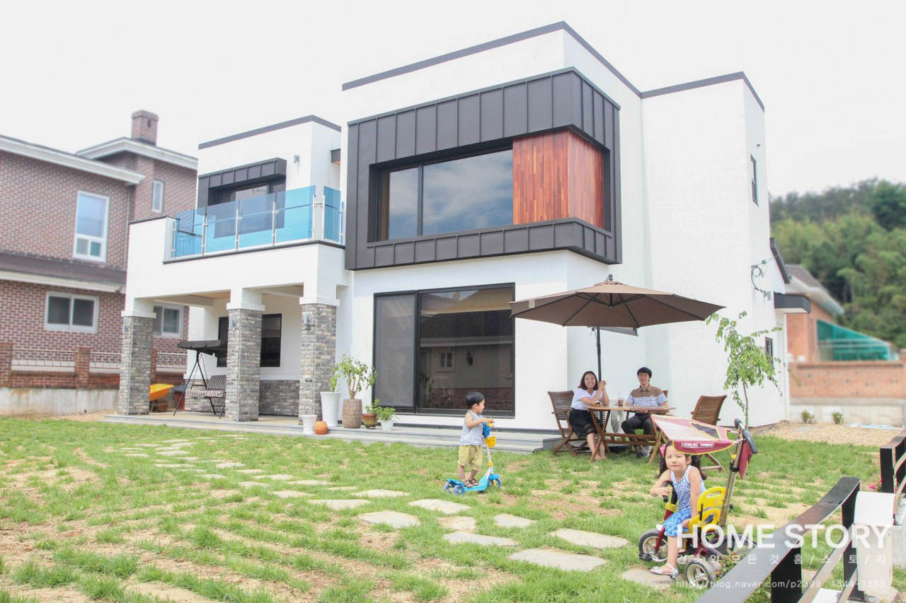 homify Modern houses