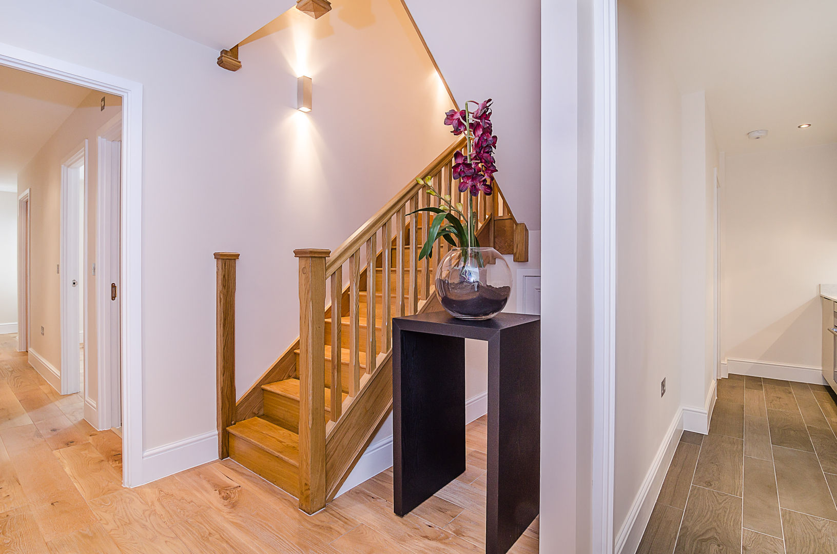 Oakhill Road, Putney, Concept Eight Architects Concept Eight Architects Modern corridor, hallway & stairs