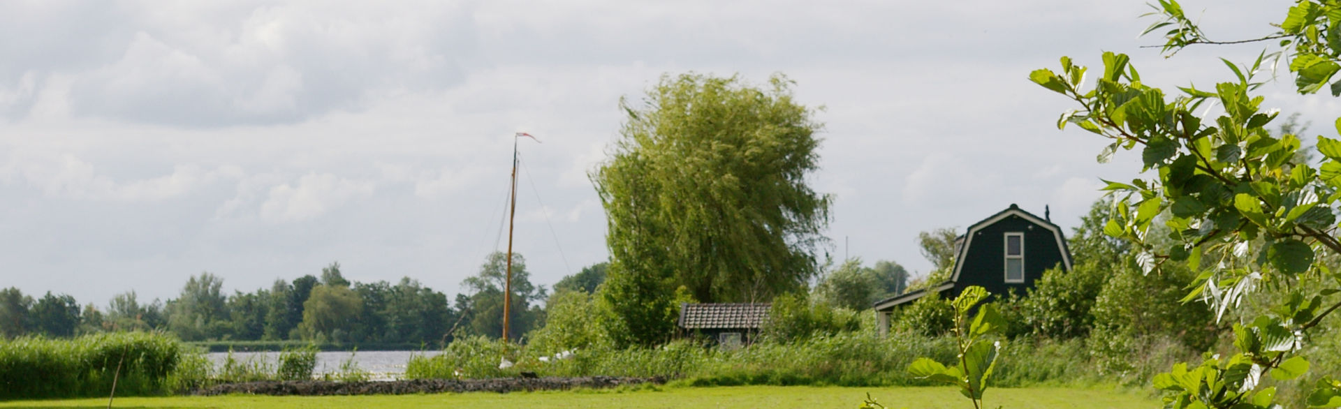 Zomerhuis Reeuwijk, Architectenbureau Rutten van der Weijden Architectenbureau Rutten van der Weijden Wiejskie domy Drewno O efekcie drewna