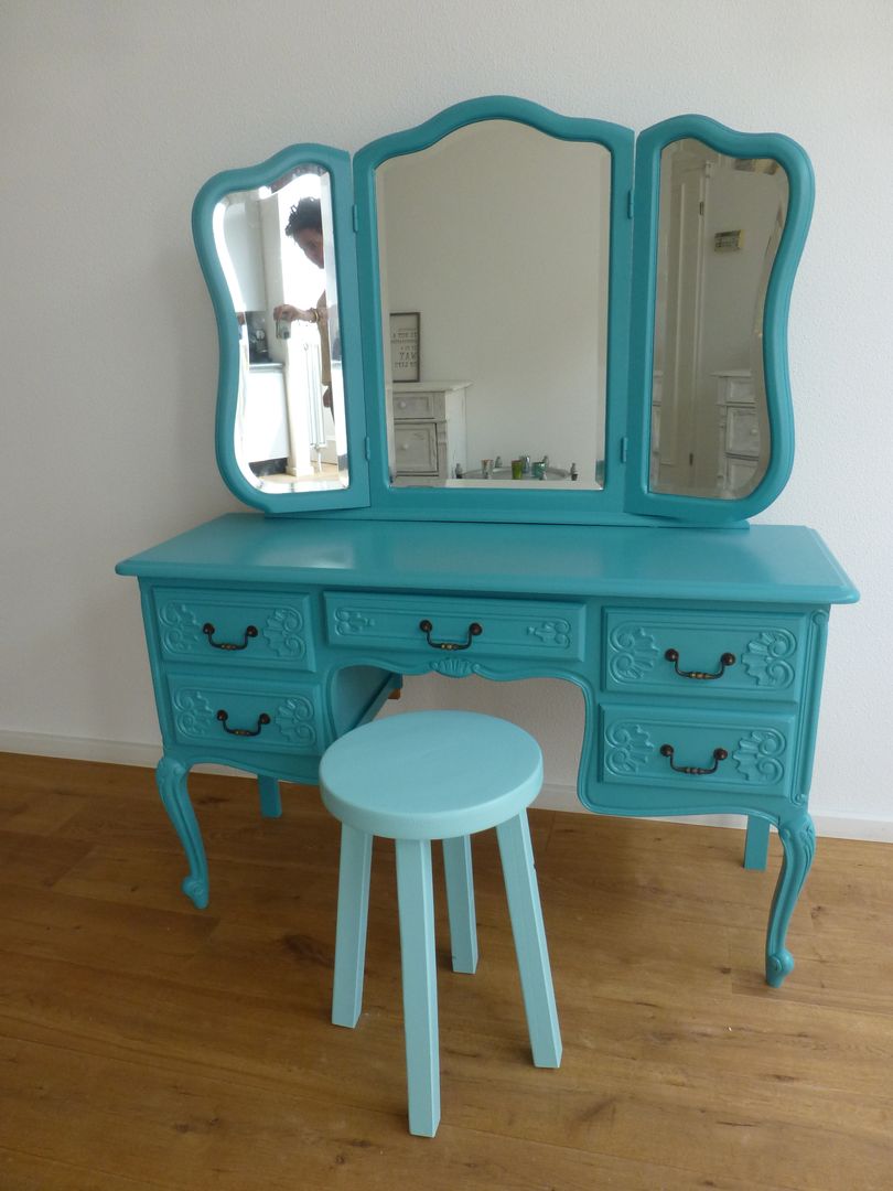 Dressing table. Happykidsart Country style bedroom Wood Wood effect Dressing tables