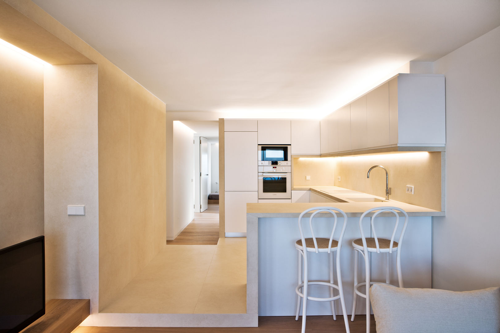 CASA HORIZON, Barea + Partners Barea + Partners モダンデザインの ダイニング