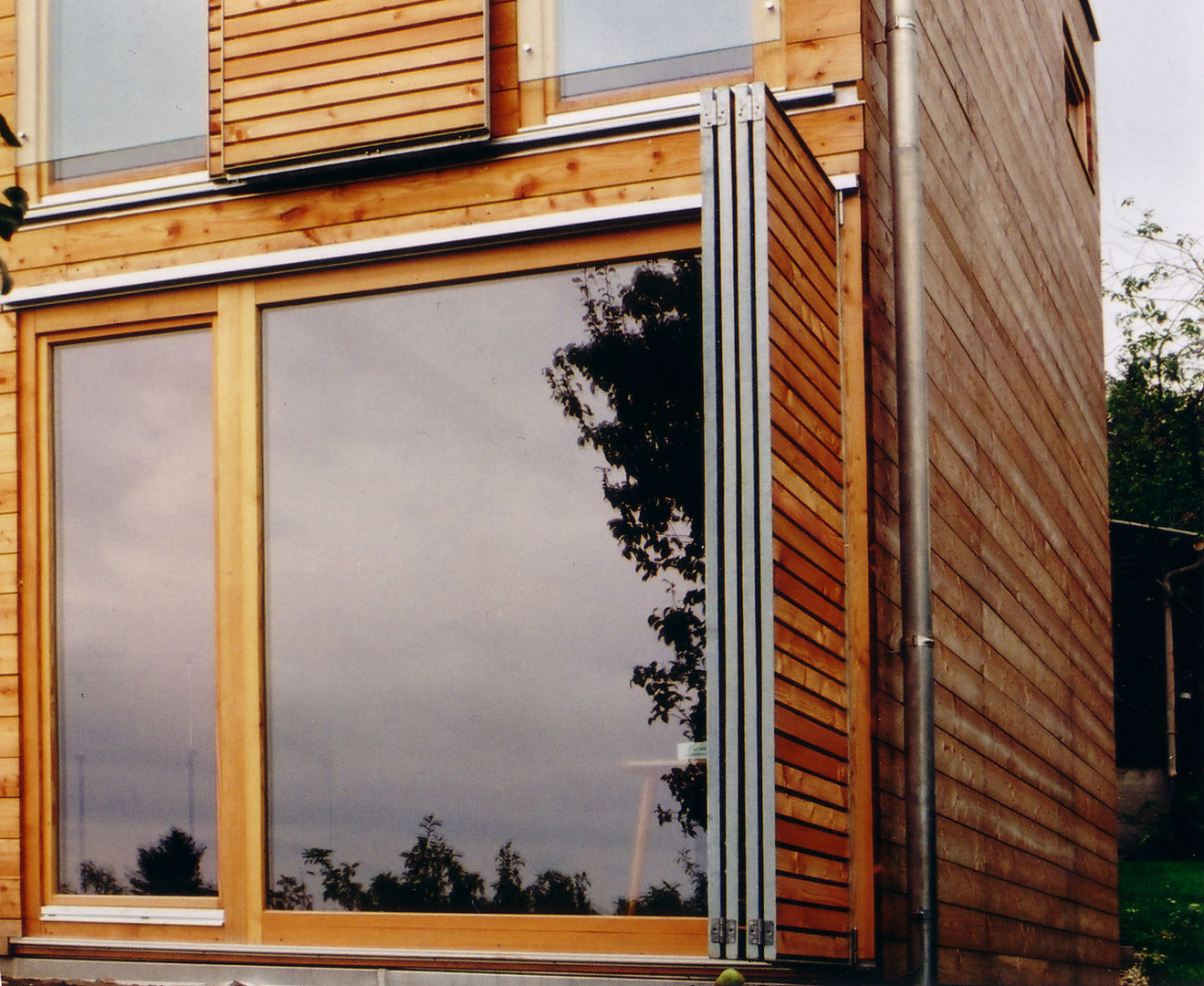 EFH Kierling, dietrich + lang architekten dietrich + lang architekten Casas modernas: Ideas, imágenes y decoración Madera Acabado en madera