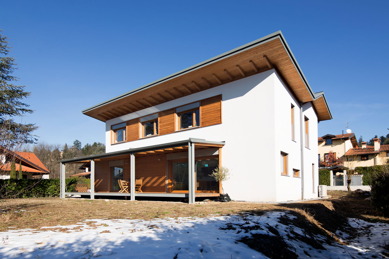 Ville prefabbricate in legno eleganti ed ecologiche, Novello Case in Legno Novello Case in Legno Casas modernas Madeira Efeito de madeira