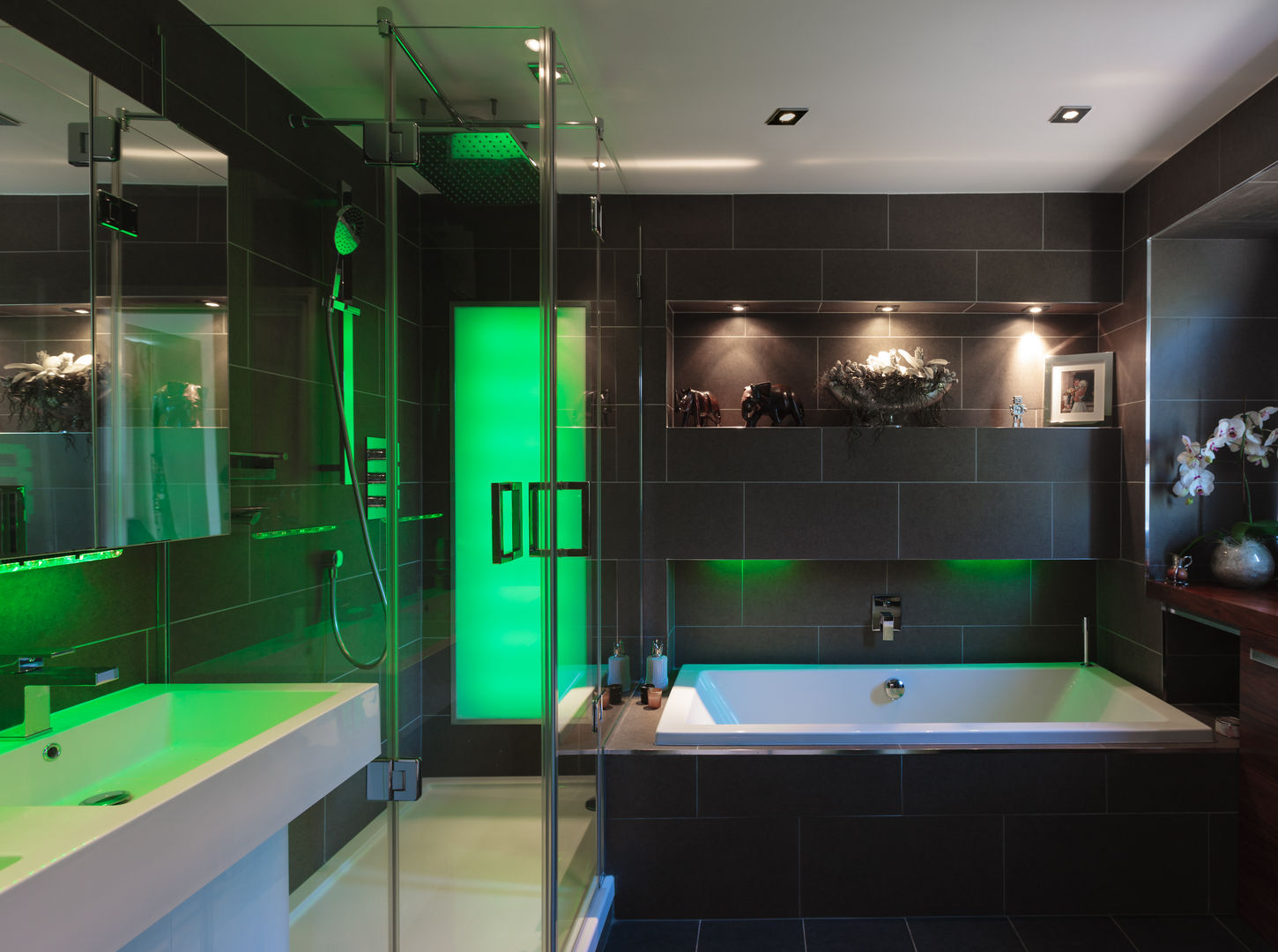 Chiswick Quay, Rousseau Design Ltd Rousseau Design Ltd Modern bathroom