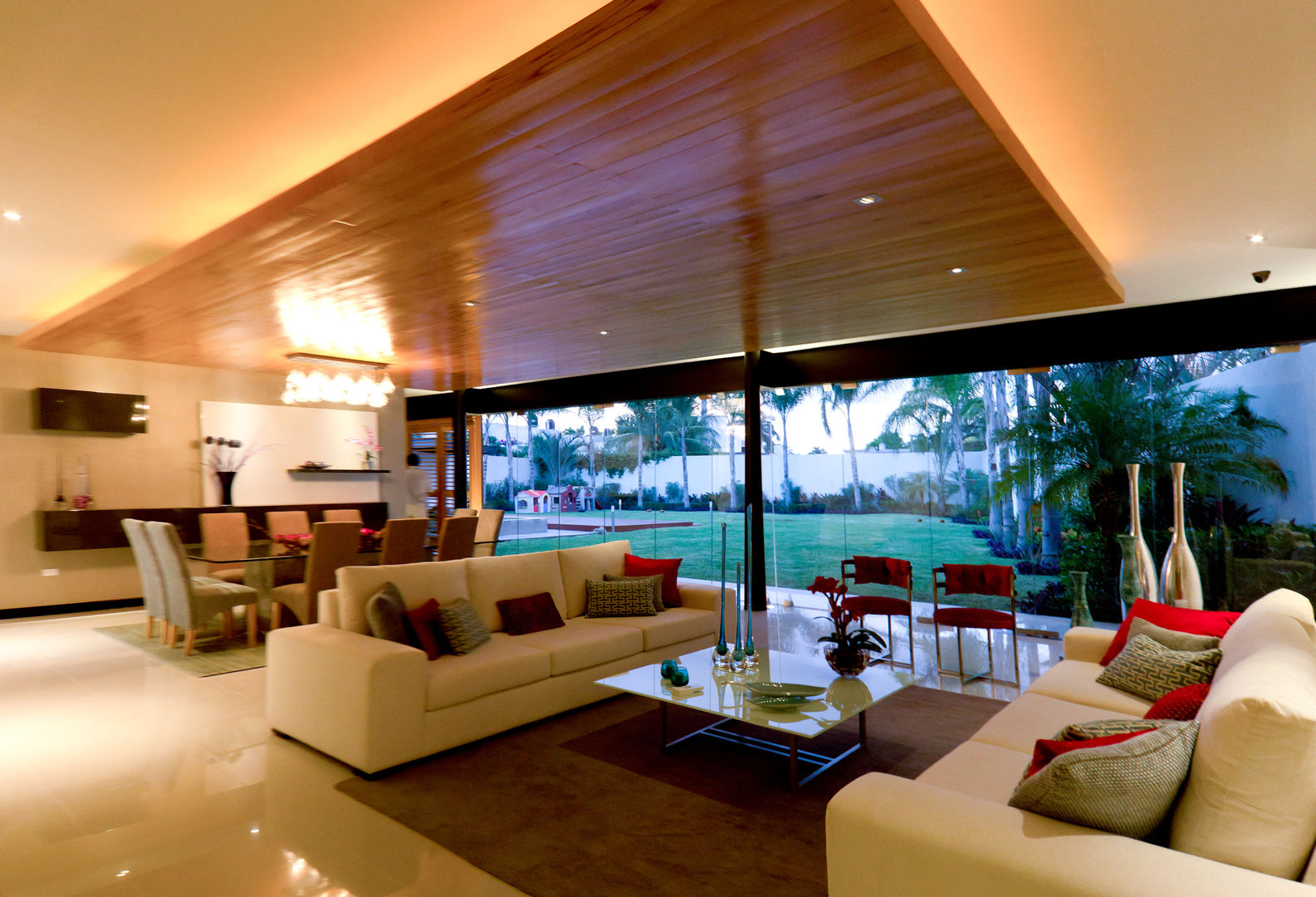 RESIDENCIA 41BJ MM, r79 r79 Modern living room