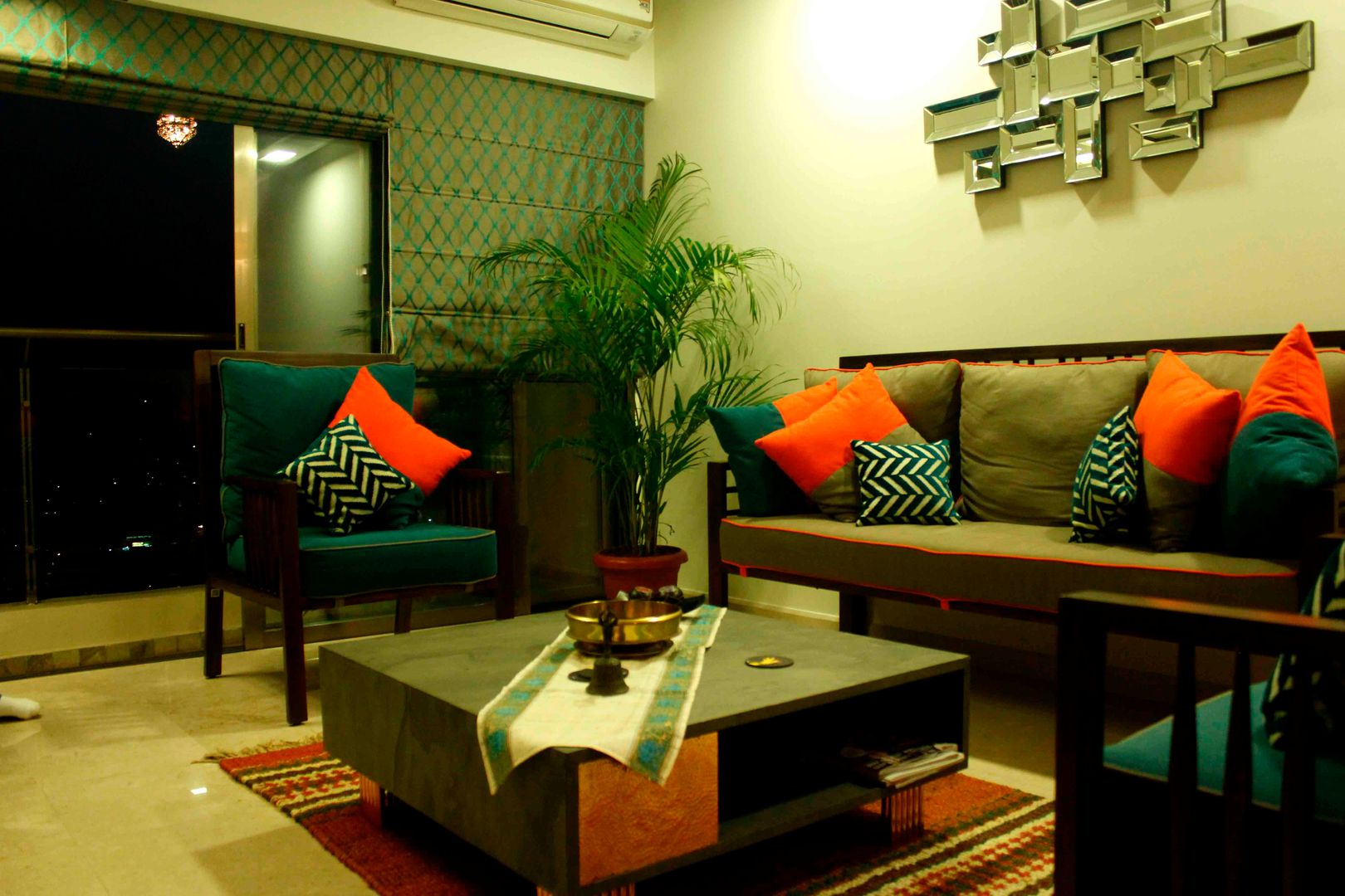 Residence at Raheja, Powai, JRarchitects JRarchitects Asian style living room