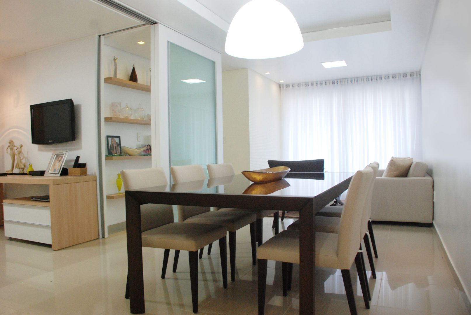 Apartamento MC, Martins Lucena Arquitetos Martins Lucena Arquitetos Phòng ăn phong cách hiện đại