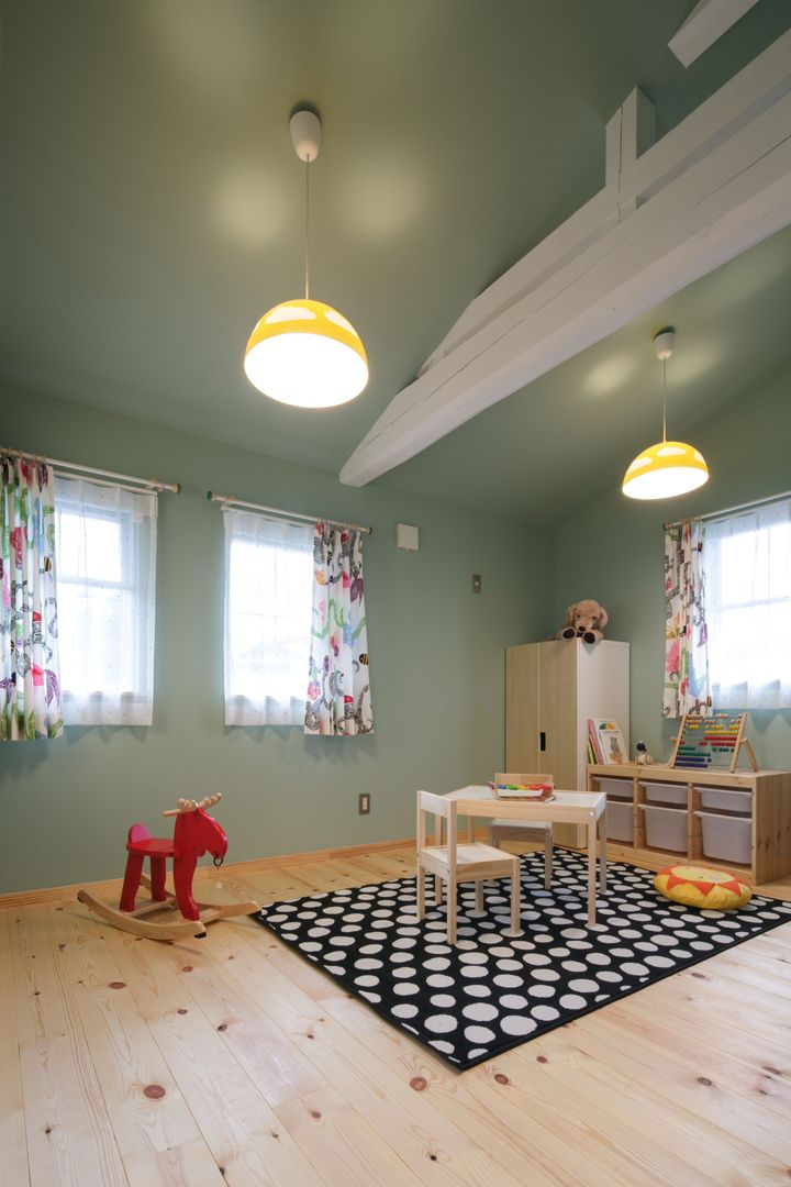 M's HOUSE, dwarf dwarf Nursery/kid’s room