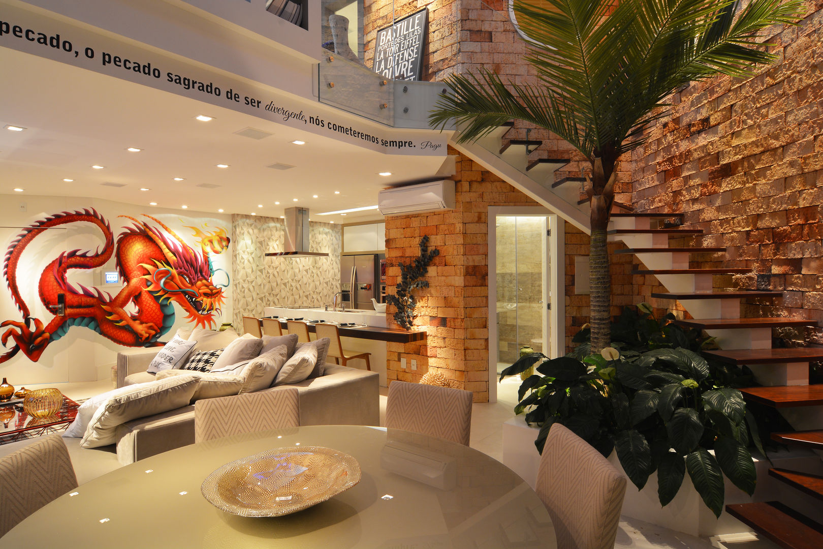 Loft Marine Home Resort, ANNA MAYA ARQUITETURA E ARTE ANNA MAYA ARQUITETURA E ARTE Living room Bricks