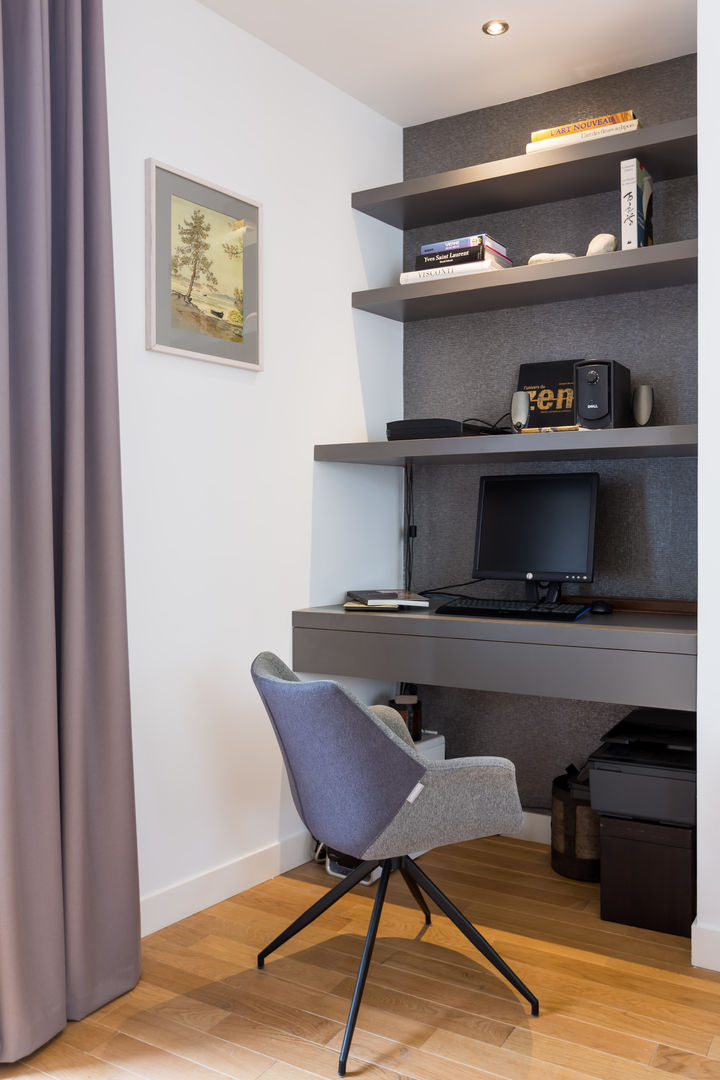 Décoration d'un appartement neuf dans le programme Cheverus à Bordeaux, EXPRESSION ARCHITECTURE INTERIEUR EXPRESSION ARCHITECTURE INTERIEUR Asian style study/office Chipboard Desks