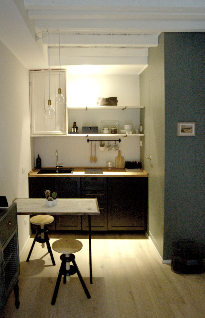 The Studio. (Design in 15mq ), Moodern Moodern Scandinavian style kitchen