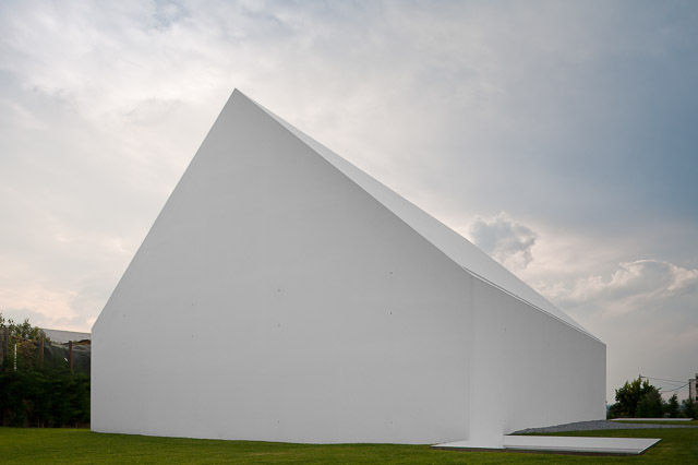 Casa em Leiria com o Arq. Manuel Aires Mateus, A Linha da Vizinha A Linha da Vizinha