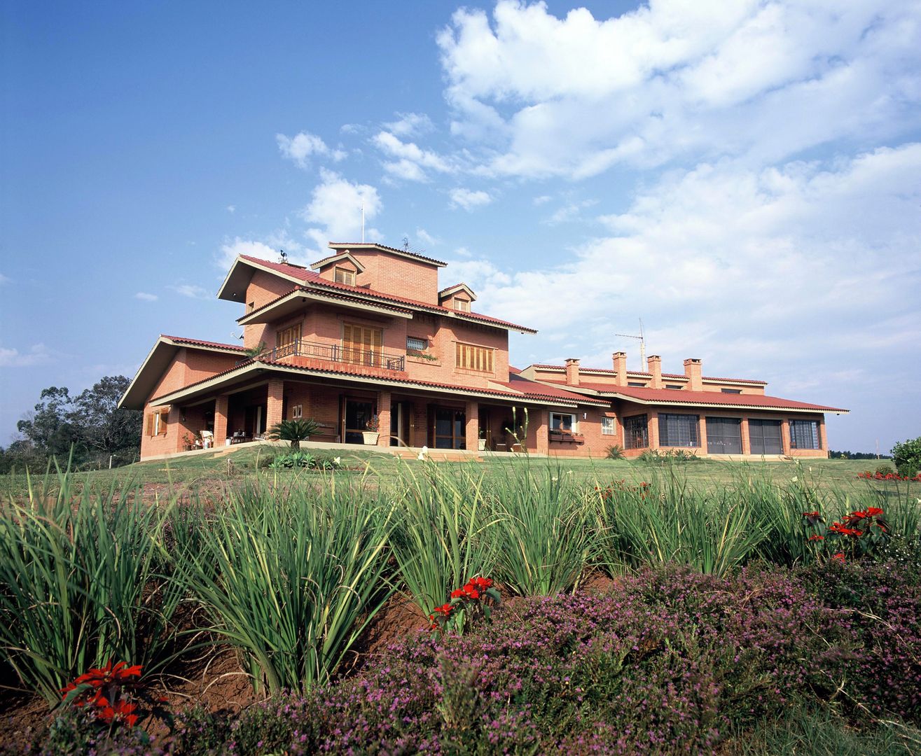 CASA DE FAZENDA, IDALIA DAUDT Arquitetura e Design de Interiores IDALIA DAUDT Arquitetura e Design de Interiores Rustieke huizen