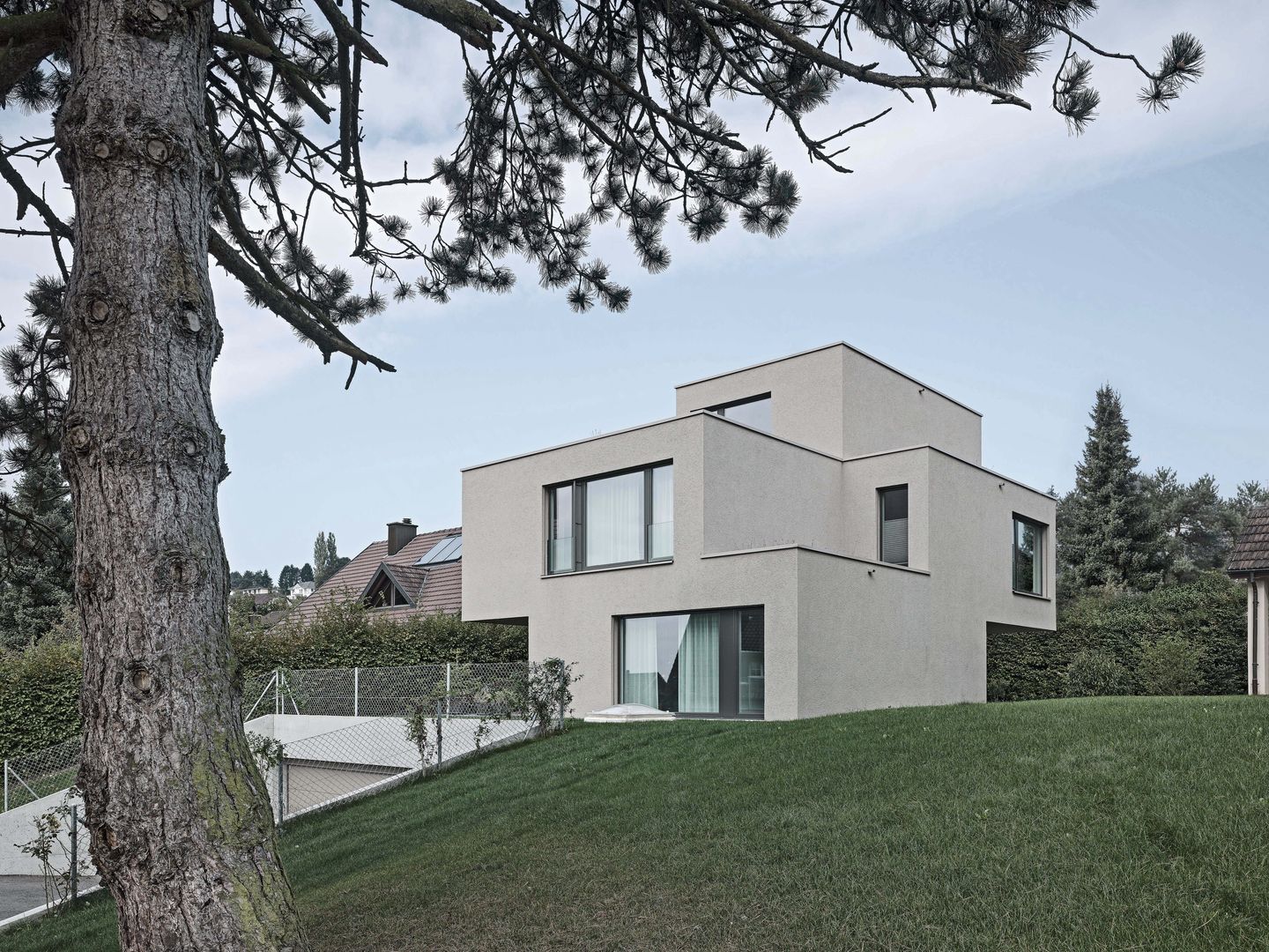 Wohnhaus Lohn-Ammannsegg, phalt Architekten AG phalt Architekten AG Casas de estilo moderno