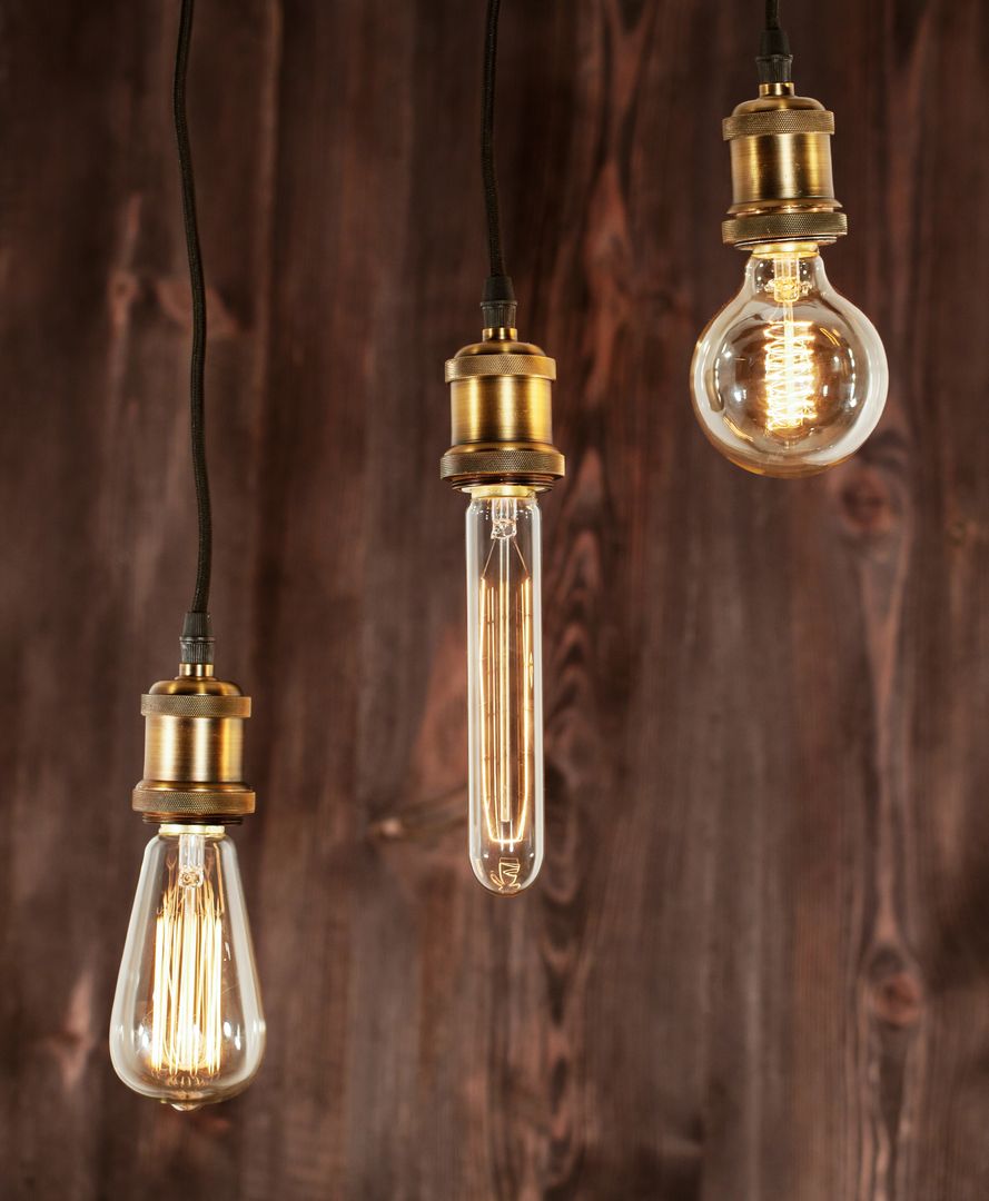 INDUSTRIAL CHIC-EDISON BULB-PENDANT LAMP Altavola Design Sp. z o.o. Salas de estar industriais Iluminação
