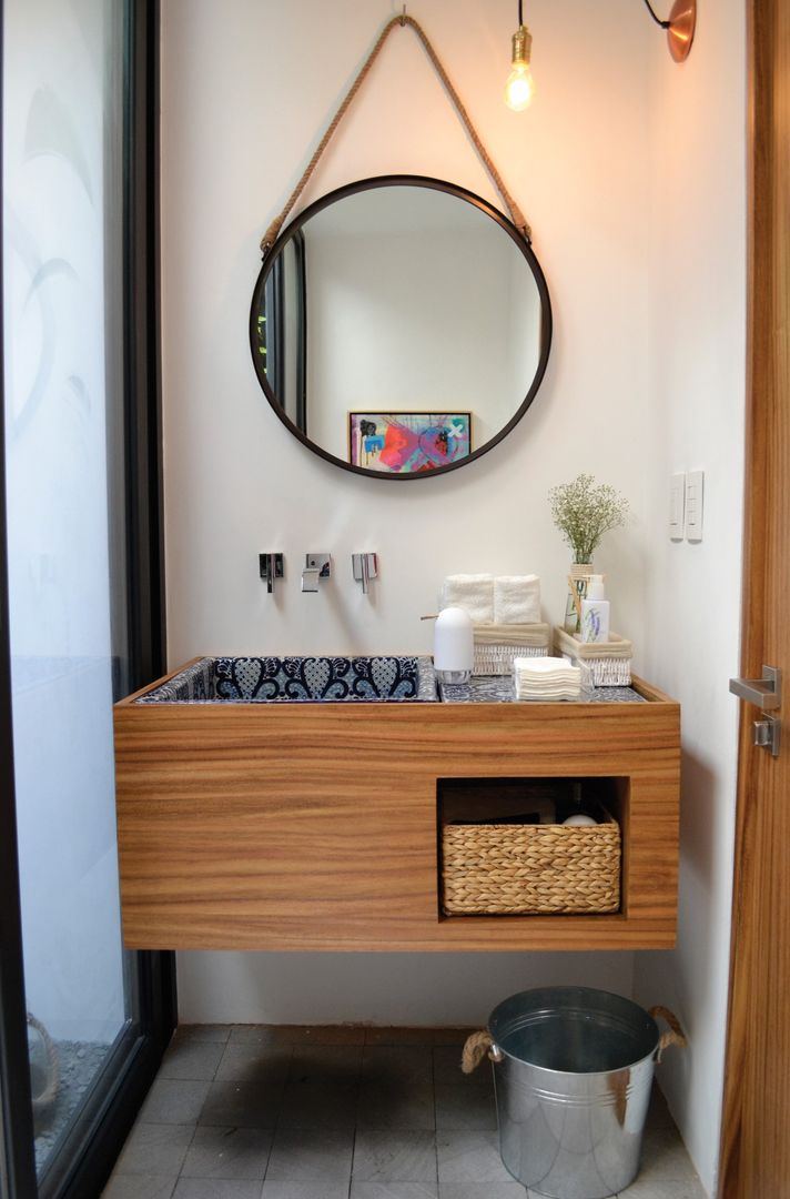 CASA DEL ÁRBOL, OBRA BLANCA OBRA BLANCA Eclectic style bathroom