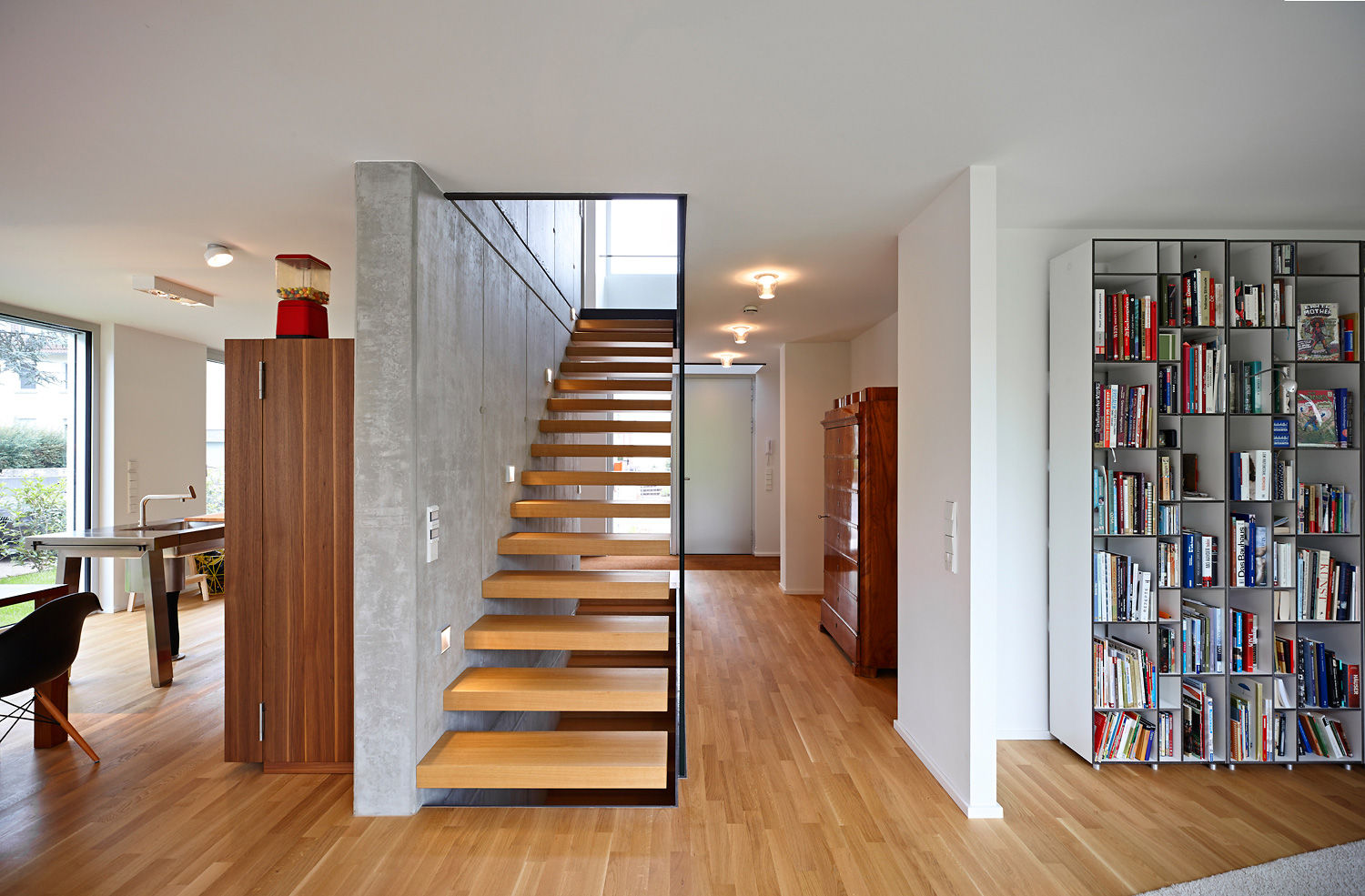 homify Modern corridor, hallway & stairs