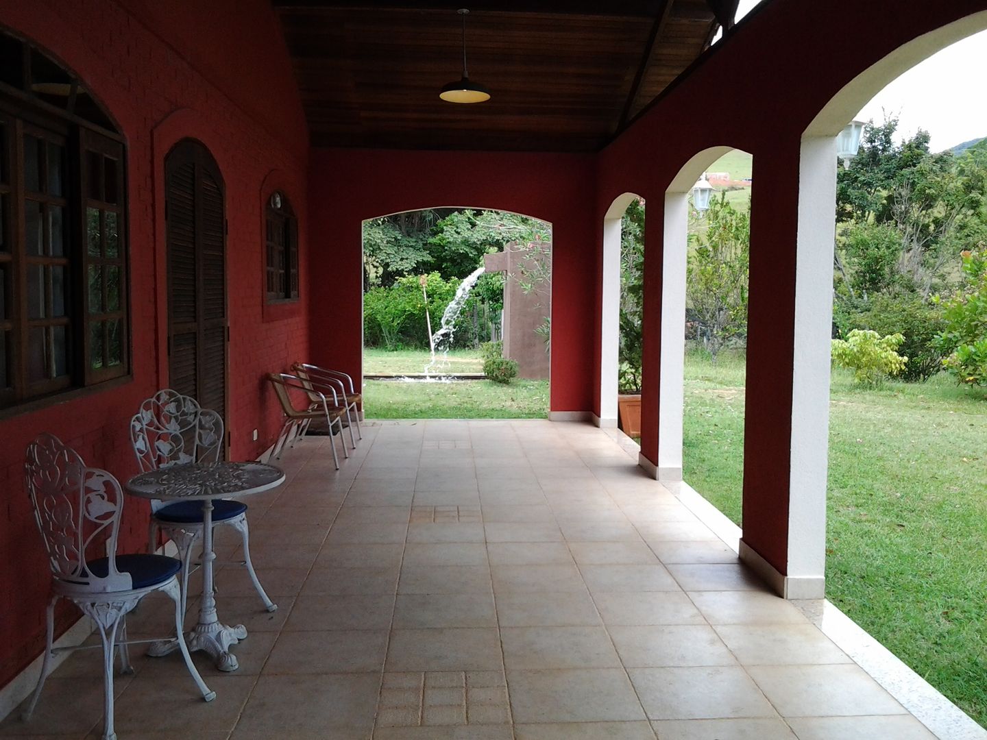 homify Colonial style corridor, hallway& stairs